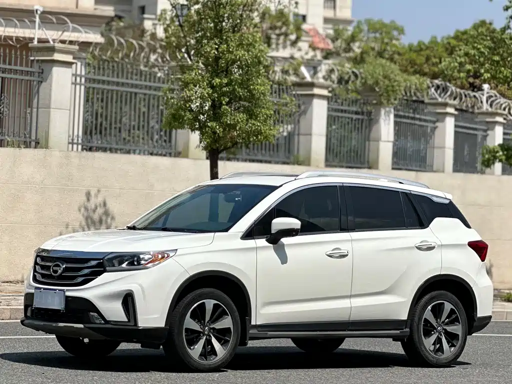 GAC Motor Trumpchi GS4