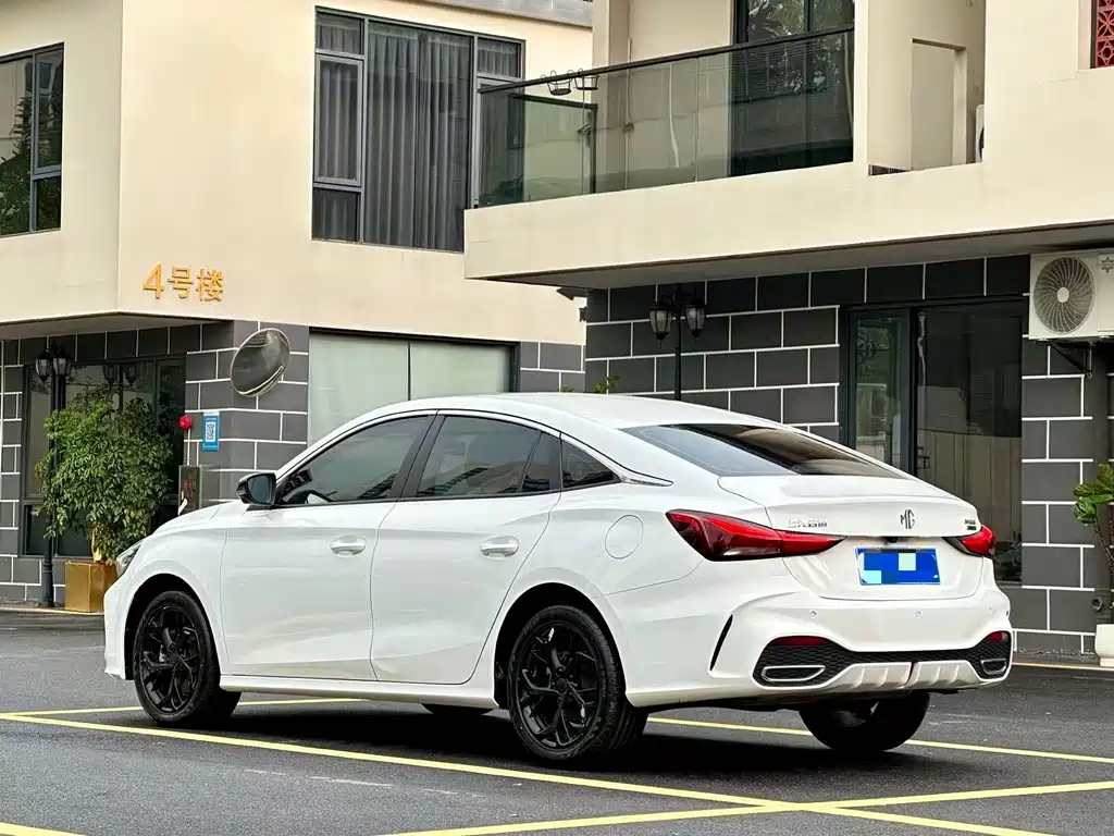 MG MG5 — миниатюра 4