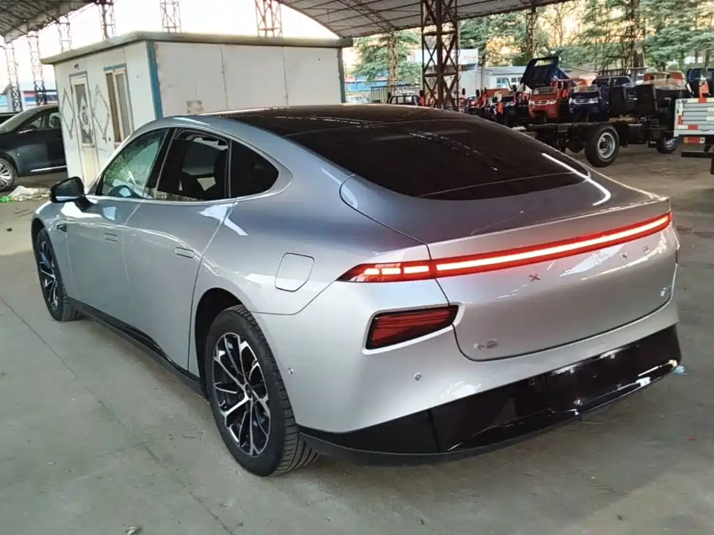 XPeng P7 — миниатюра 5