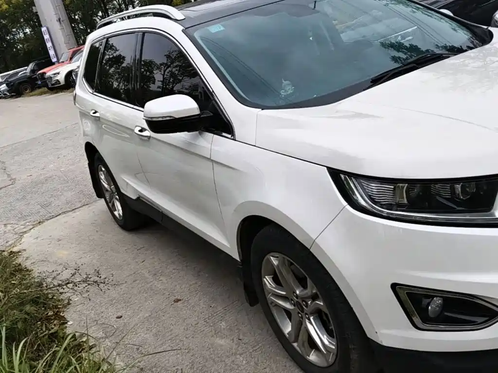 Ford Edge — миниатюра 26