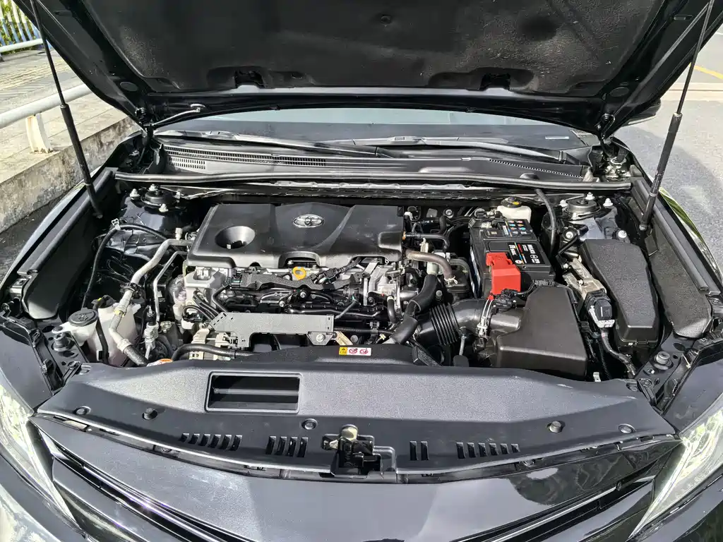 Toyota Camry 2021 2.5G Luxury
