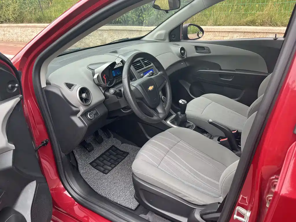 Chevrolet Aveo 2014 1.4SE MT