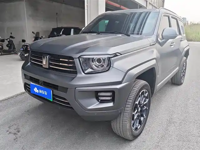 TANK TANK 700 NEW ENERGY 2025