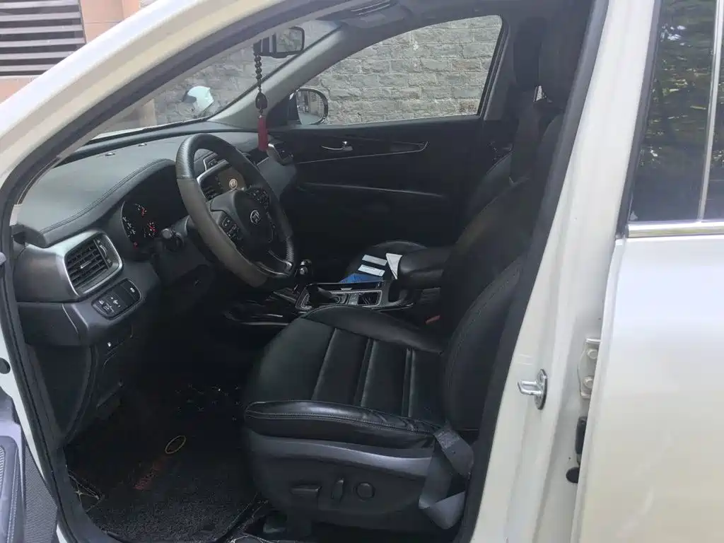 Kia Sorento — миниатюра 16
