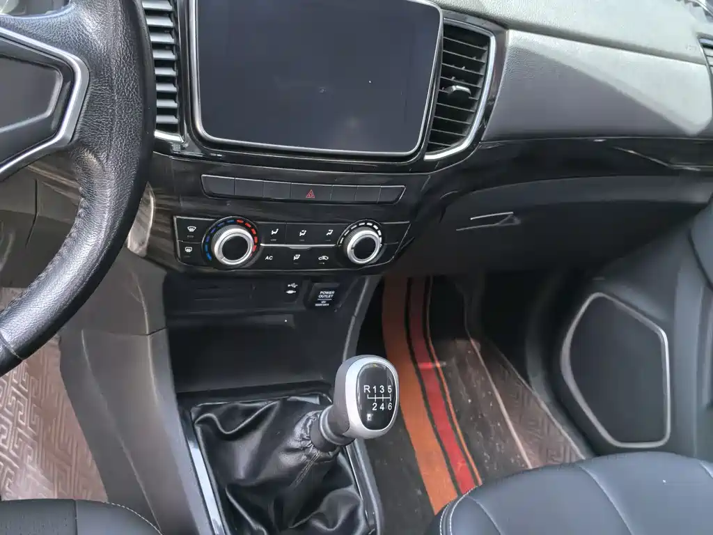 Isuzu Lingtuo — миниатюра 10