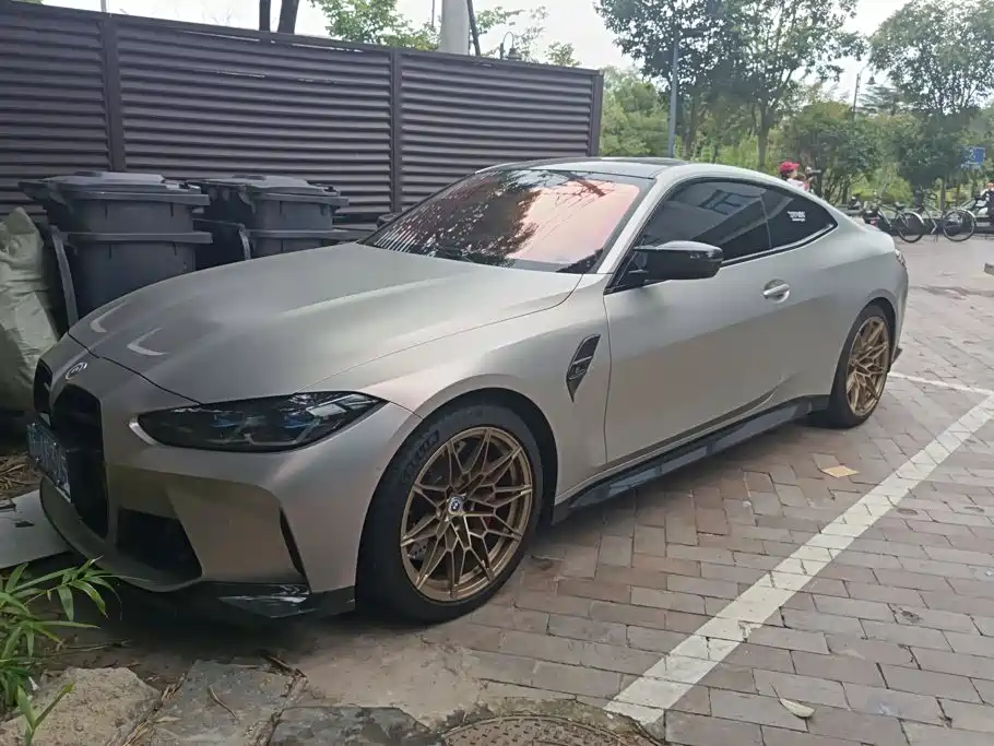 BMW M4