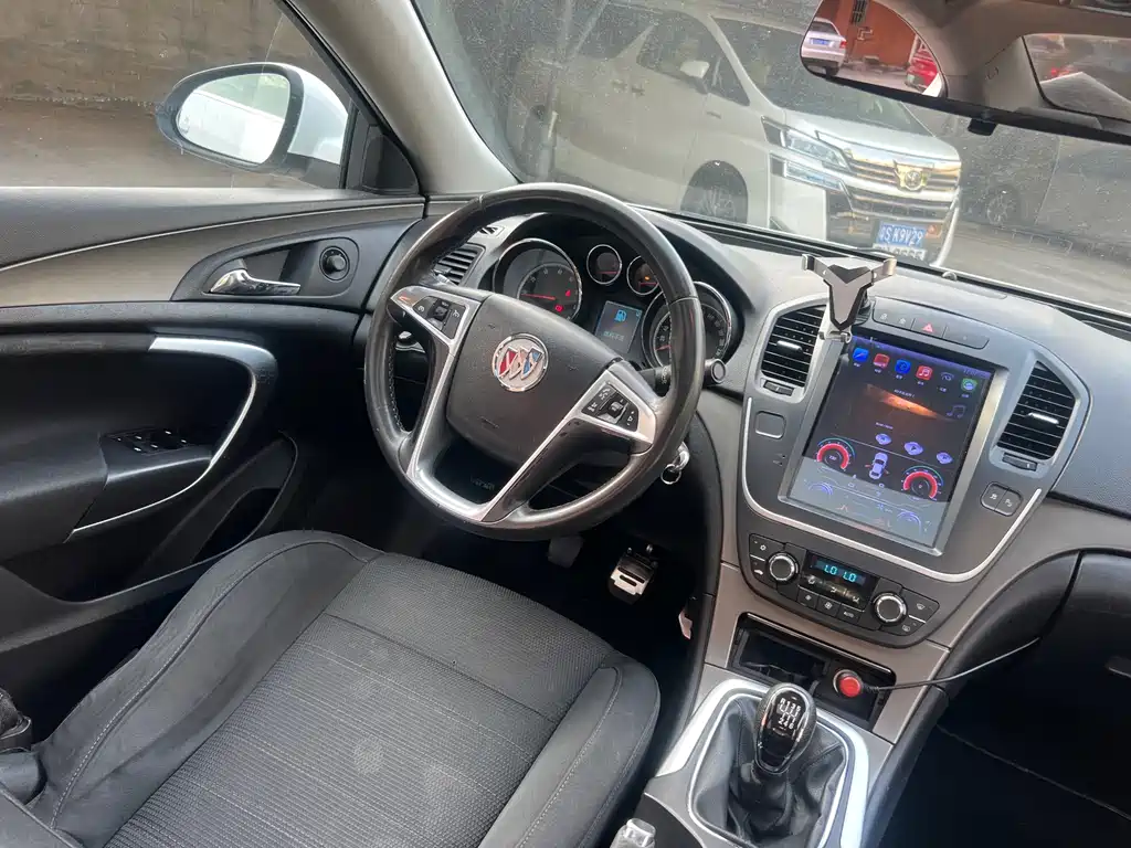 Buick Regal — миниатюра 18