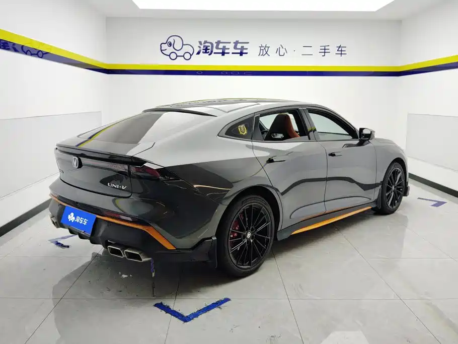 Changan UNI-V — миниатюра 3