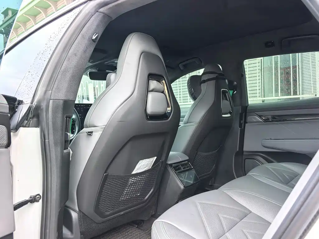 ZEEKR EXTREME KRYPTON 001