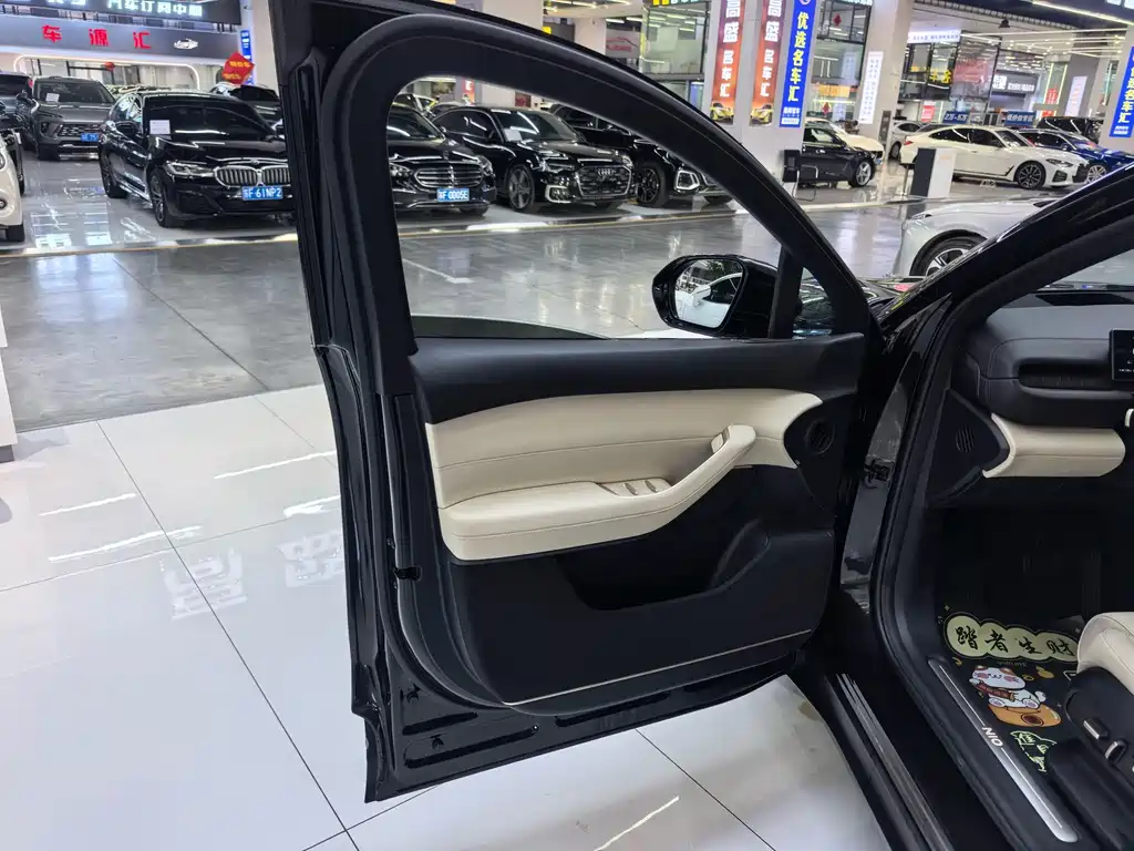 NIO ES6 — миниатюра 5