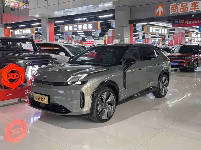 LYNK & CO. 08 EM P 2023