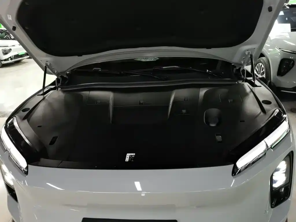 NIO EC6 — миниатюра 20