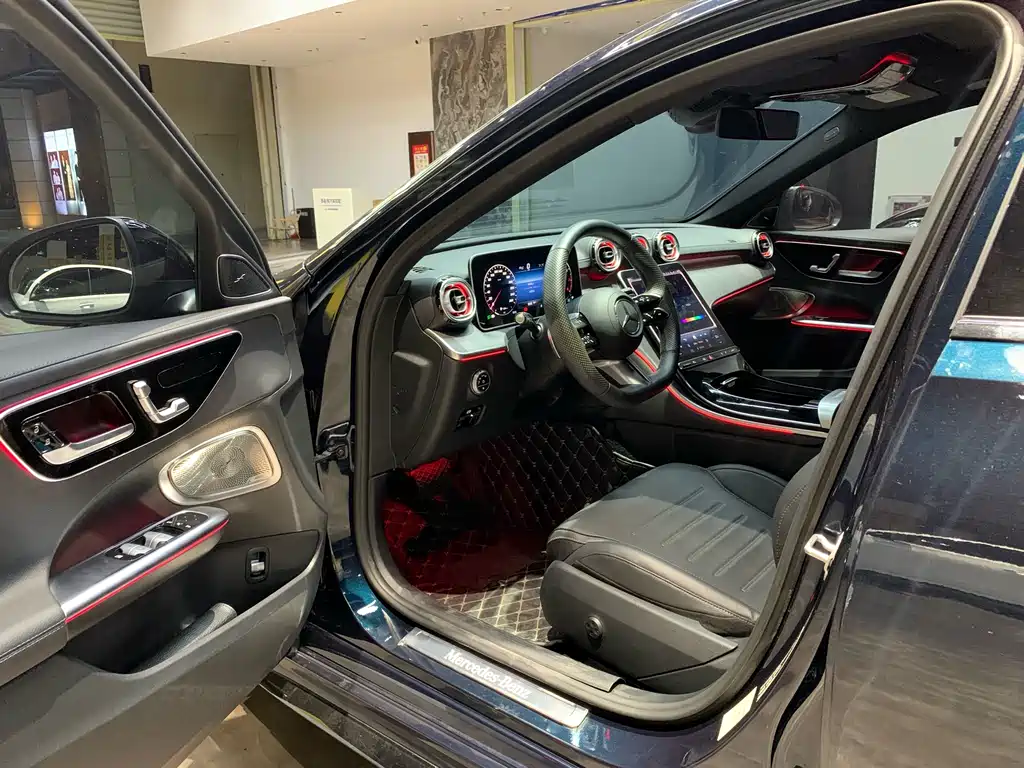 Mercedes-Benz C-Class — миниатюра 10