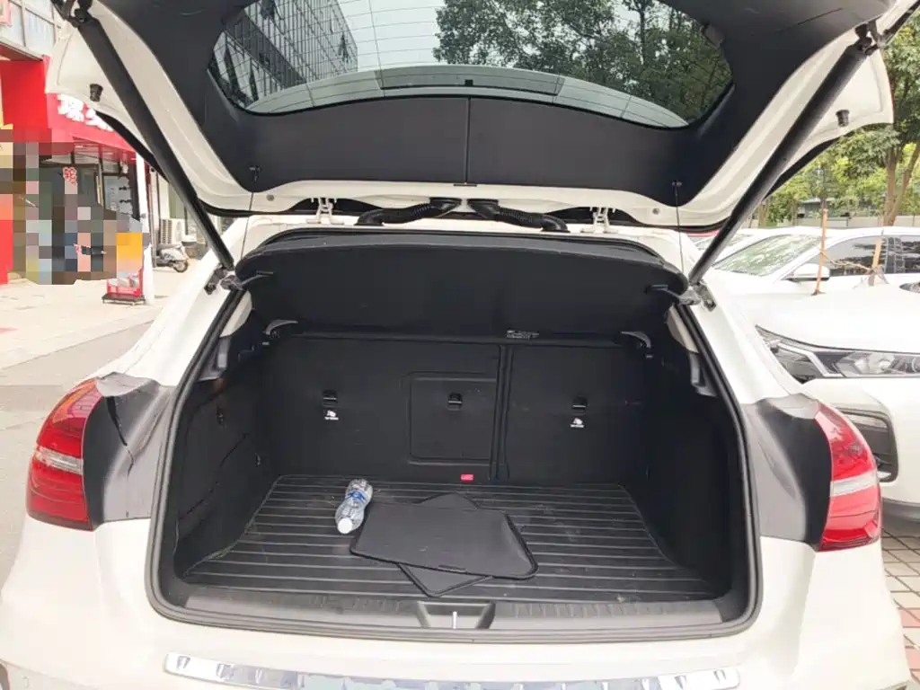 Mercedes-Benz GLA — миниатюра 19