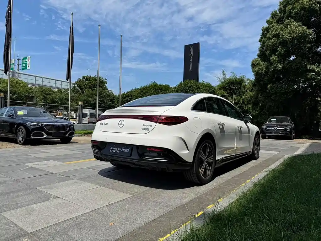 Mercedes-Benz EQE — миниатюра 9