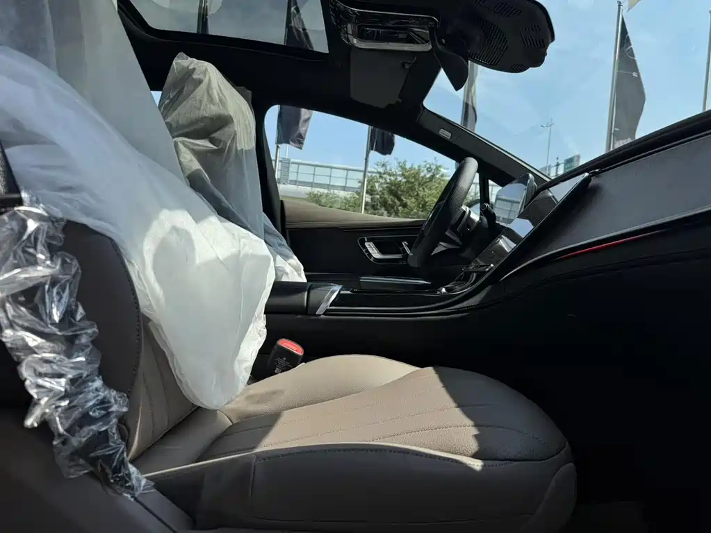 Mercedes-Benz EQE — миниатюра 14