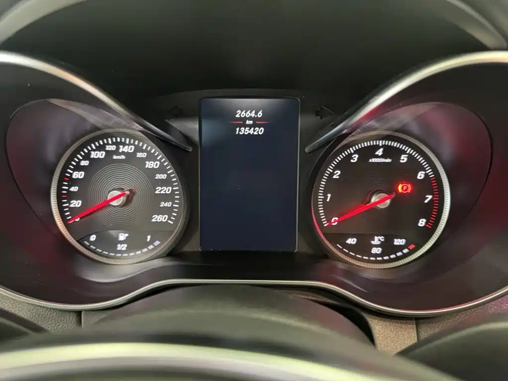 Mercedes-Benz C-Class — миниатюра 11