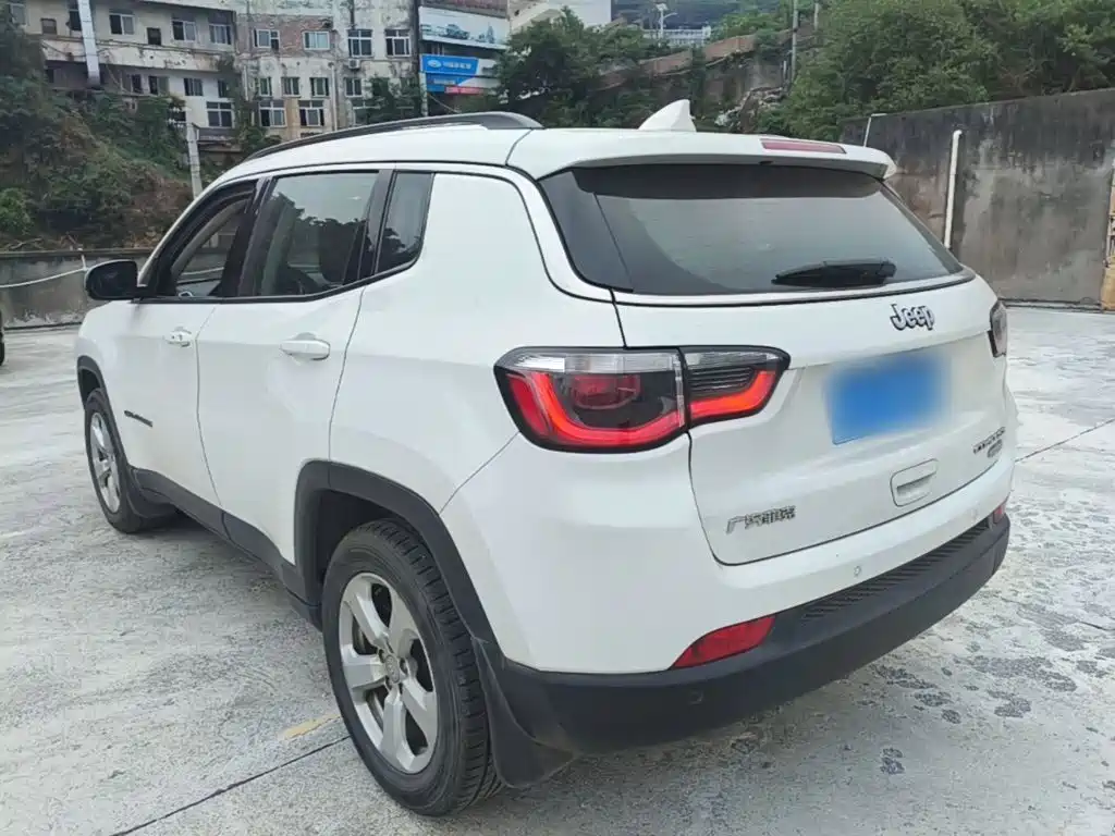 Jeep Compass — миниатюра 5