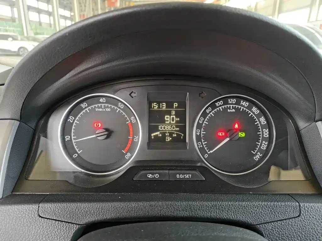 Skoda Rapid Spaceback — миниатюра 12