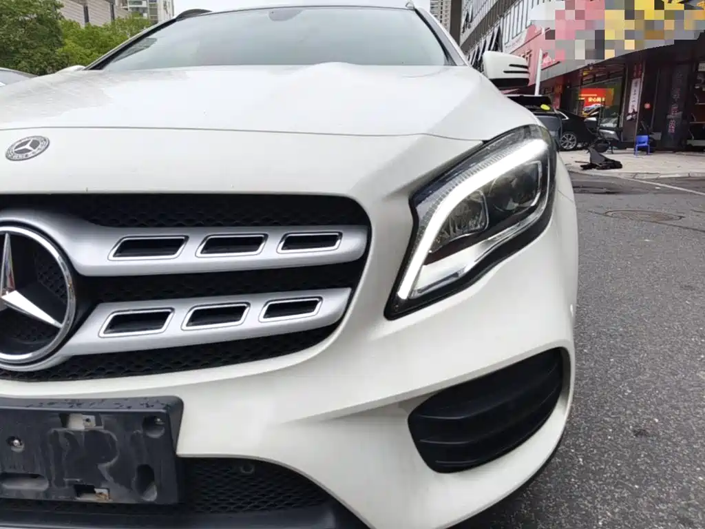 Mercedes-Benz GLA — миниатюра 24