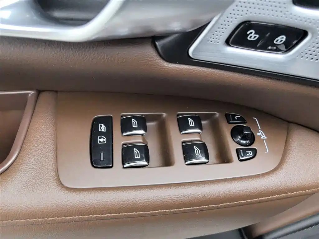 Volvo S90 2023 B5 Luxury