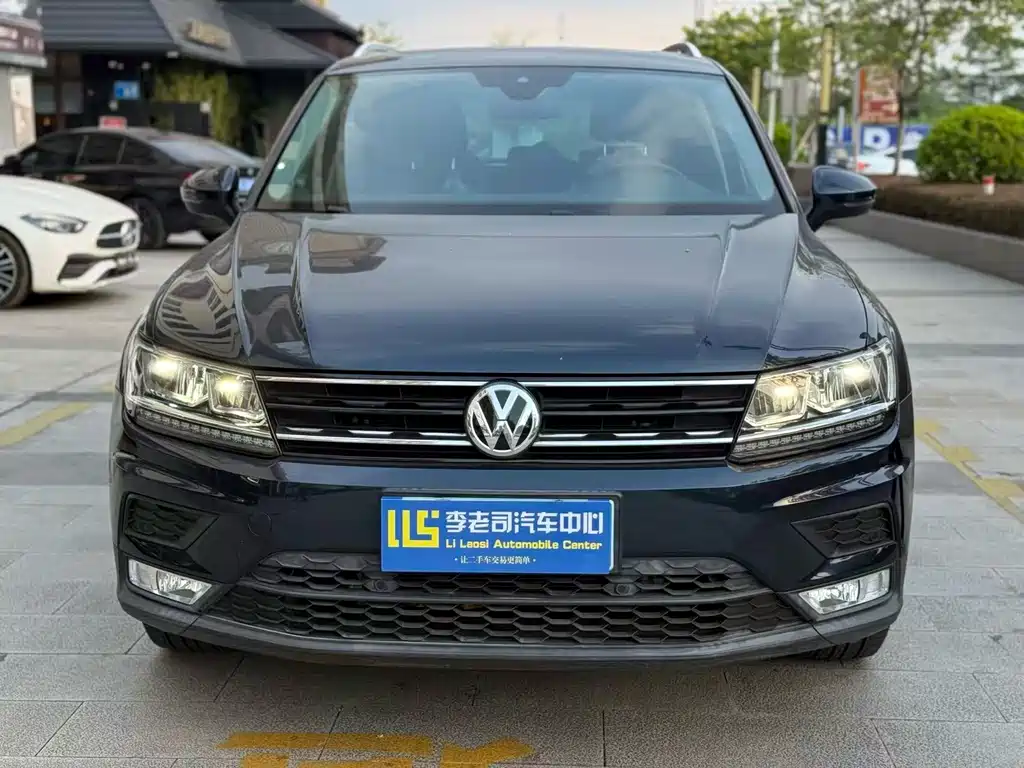 Volkswagen Tiguan — миниатюра 2