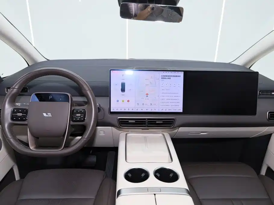 Li Auto Li MEGA — миниатюра 27