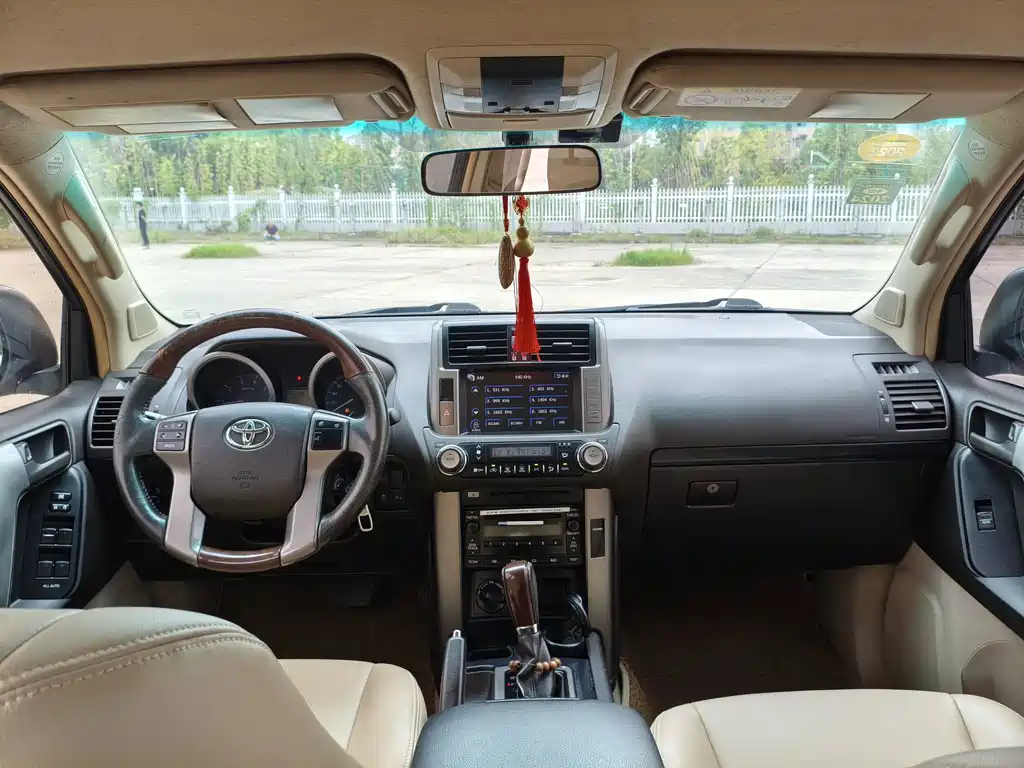Toyota Prado (Import) — миниатюра 11