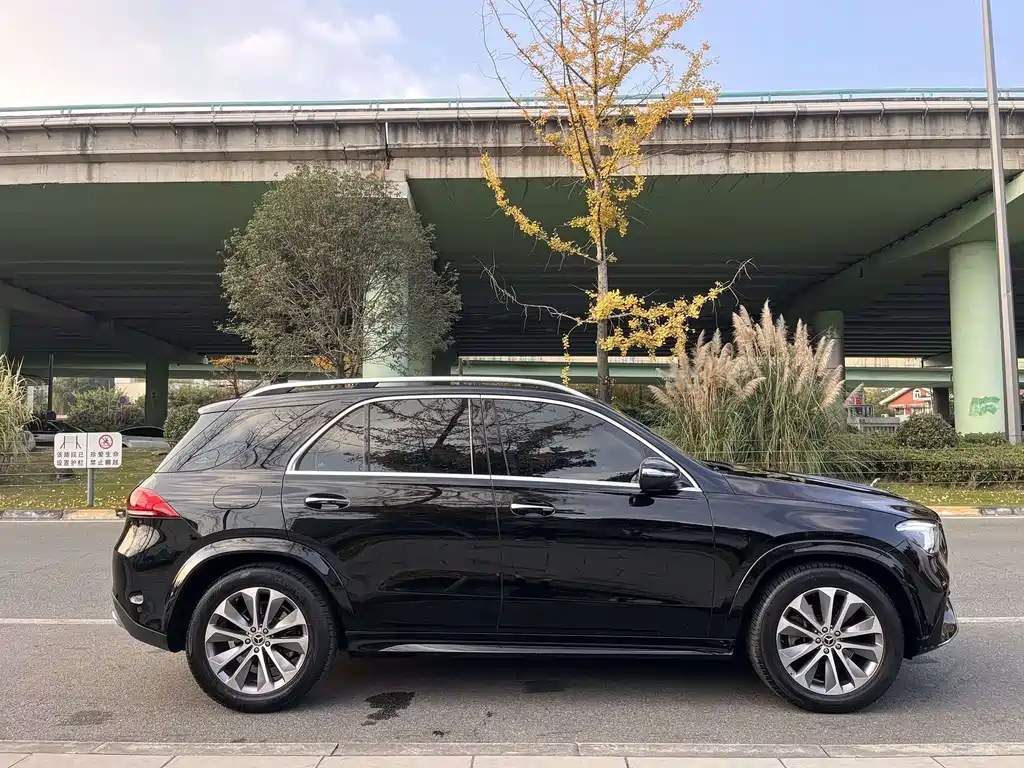 MERCEDES-BENZ GLE