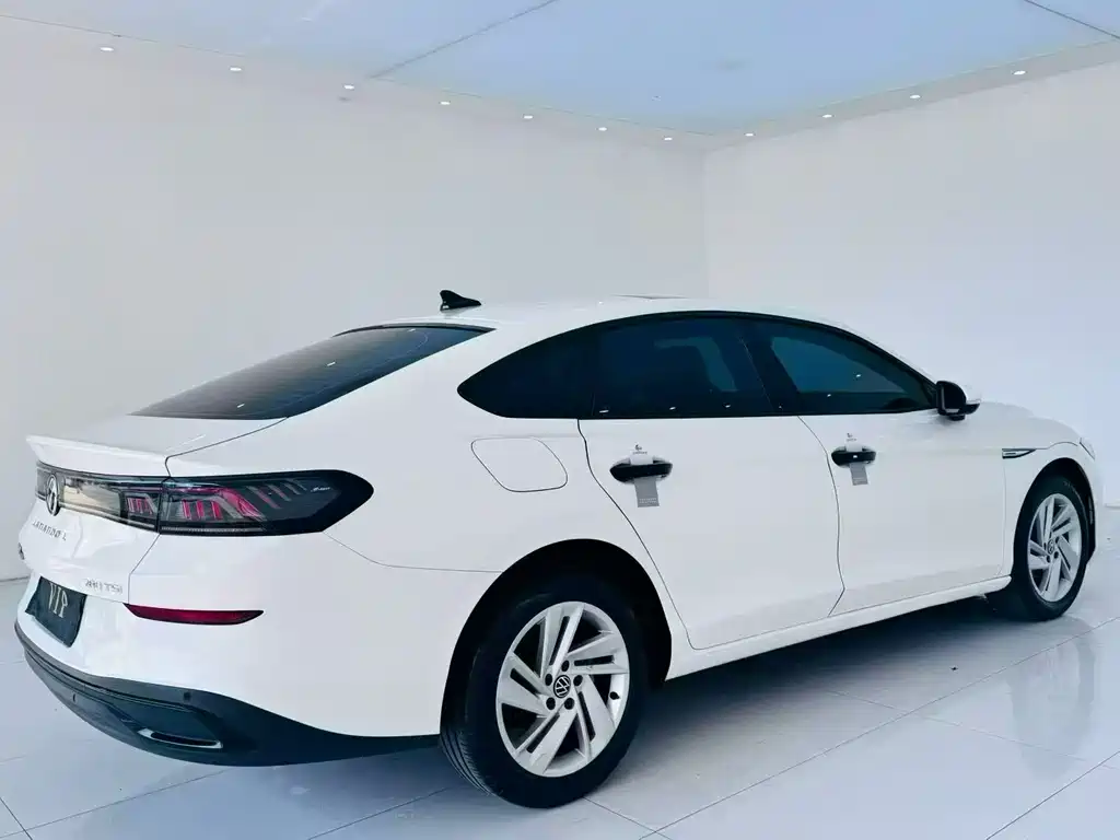 Volkswagen Lamando — миниатюра 8