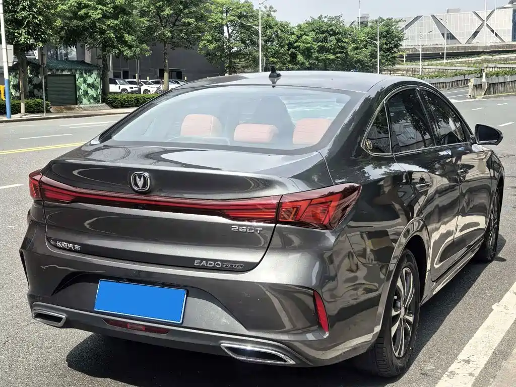 Changan Eado — миниатюра 9
