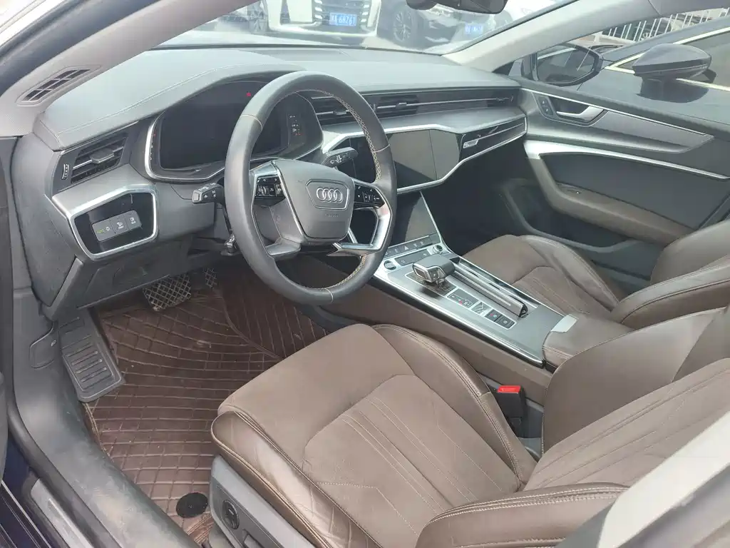 Audi A7L — миниатюра 6