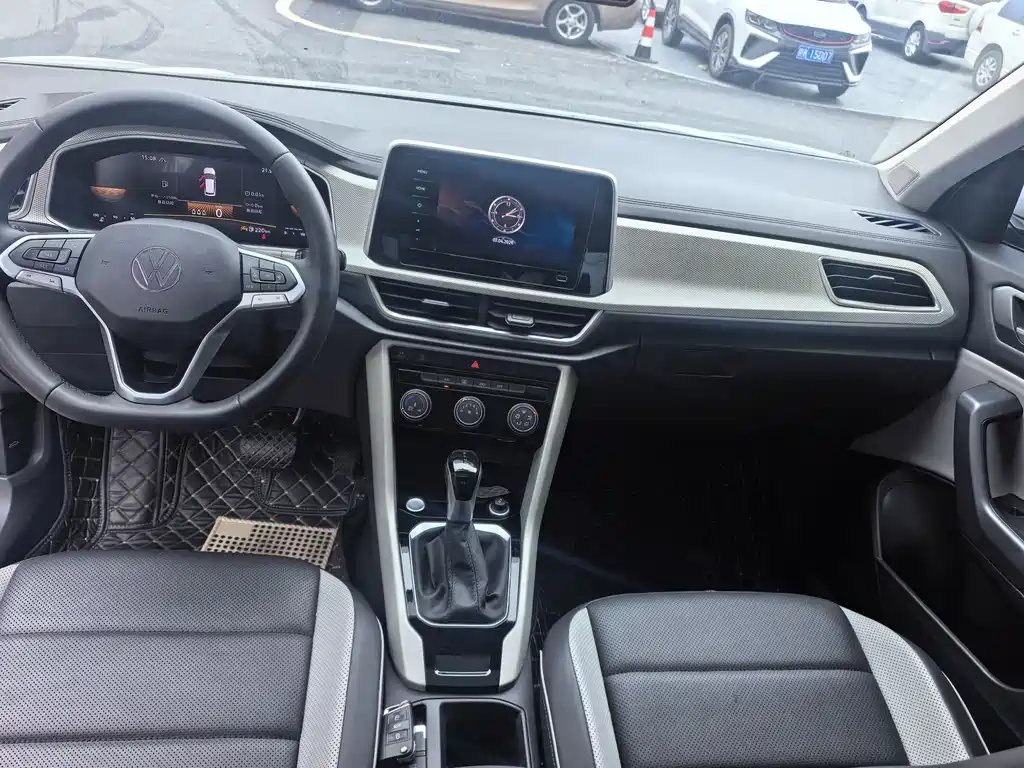 Volkswagen T-Roc 2024 280TSI DSG
