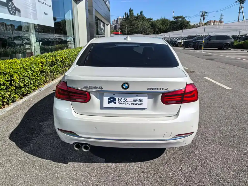 BMW 3 Series — миниатюра 8