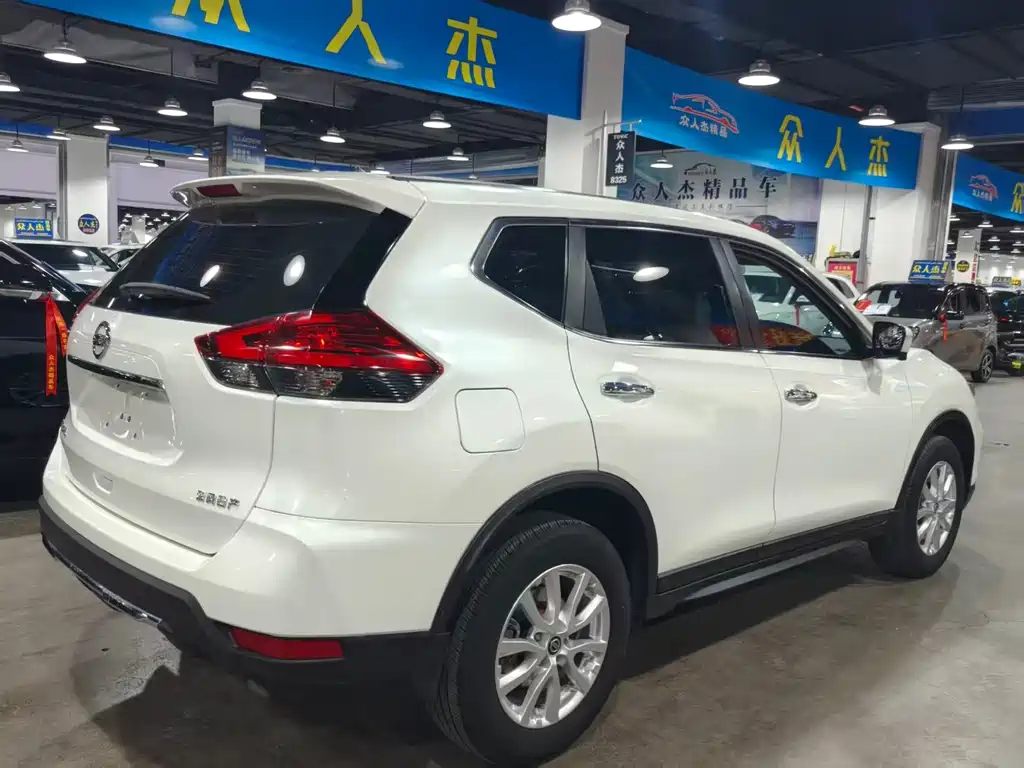 Nissan X-Trail — миниатюра 7