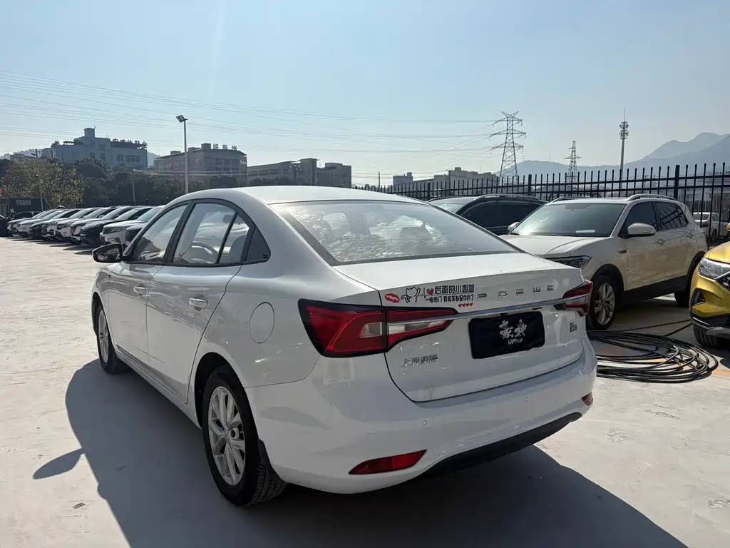 ROEWE I5