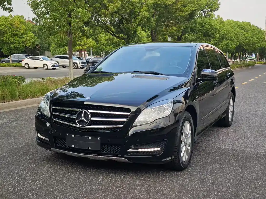 Mercedes-Benz R