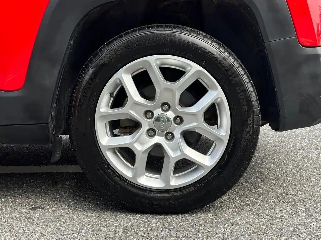 Jeep Renegade — миниатюра 14