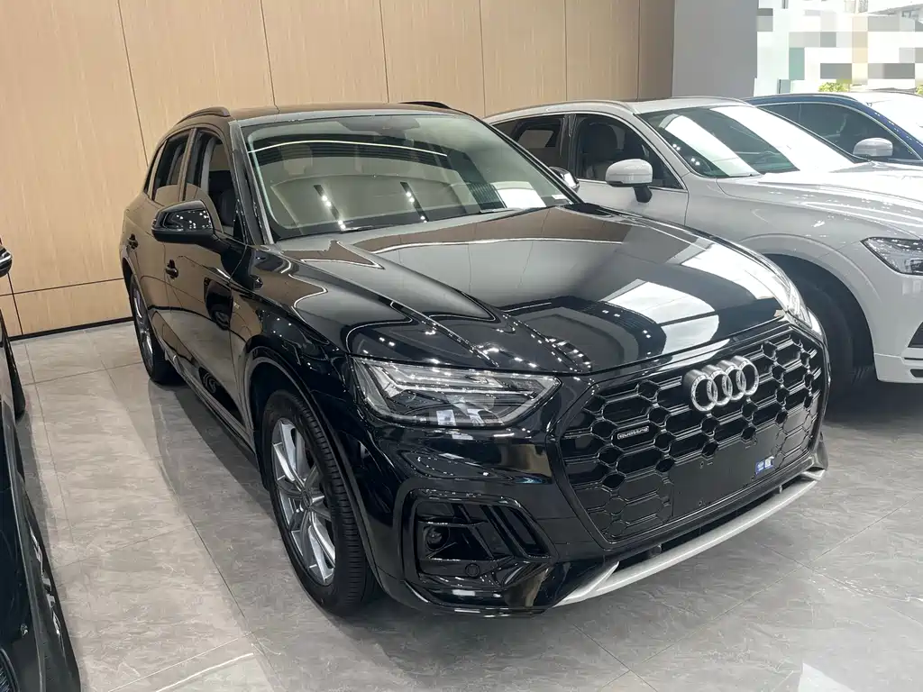 Audi Q5L 2022 40T RS