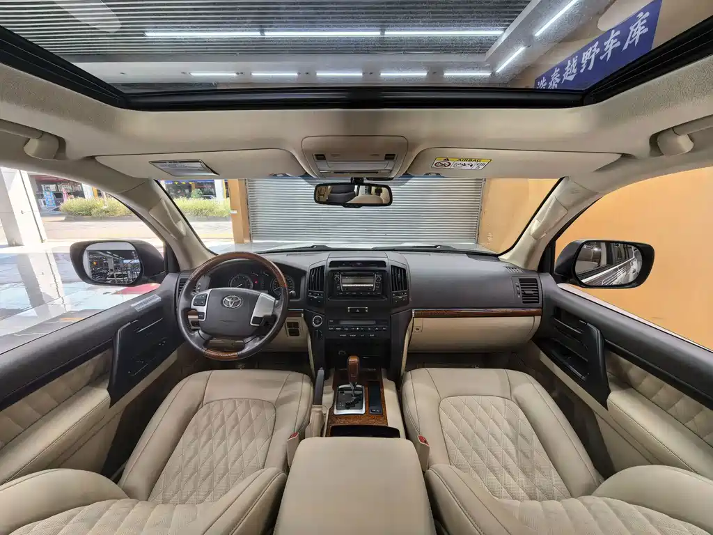 Toyota Land Cruiser — миниатюра 16