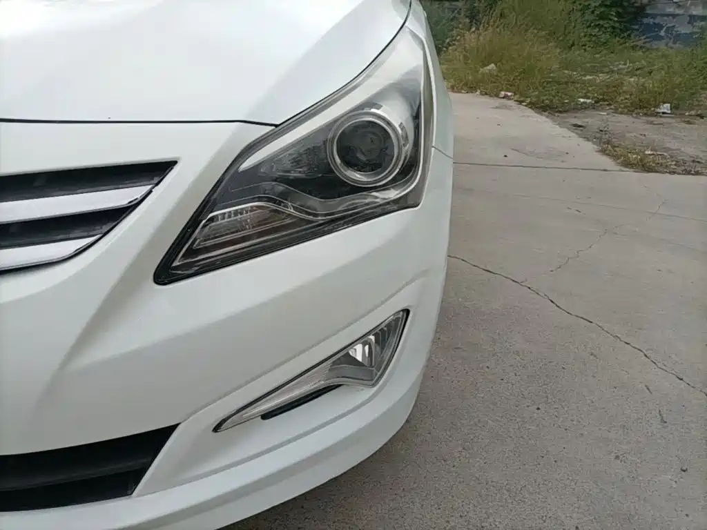 Hyundai Verna — миниатюра 24