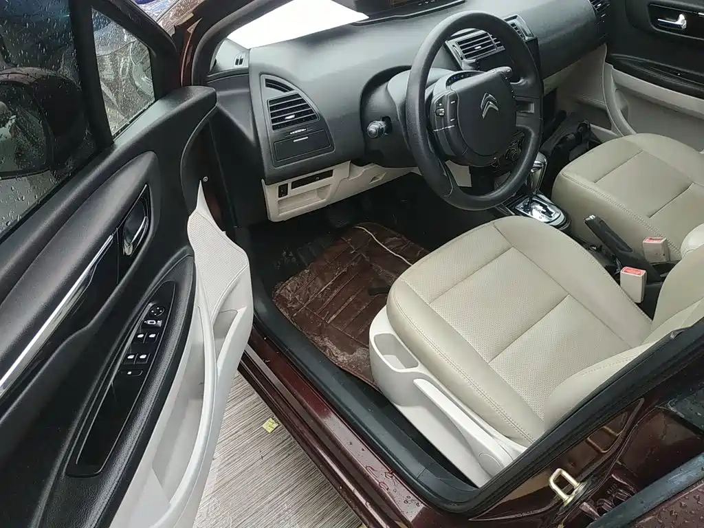 Citroen C-Quatre — миниатюра 12