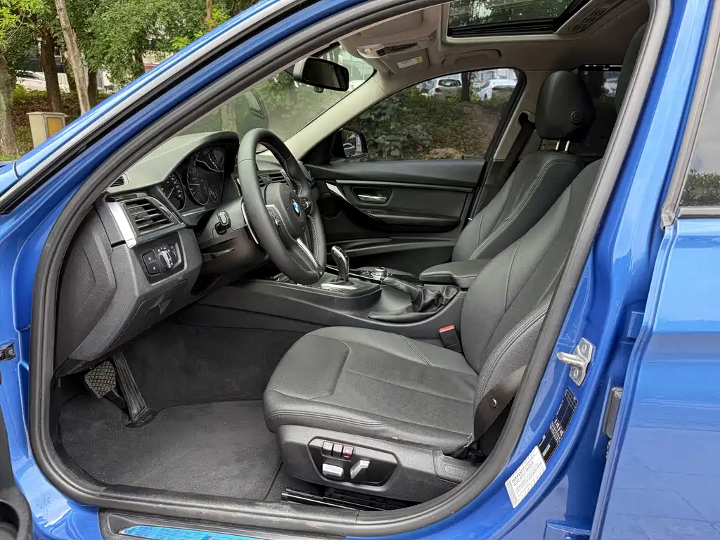 BMW 3 Series — миниатюра 4