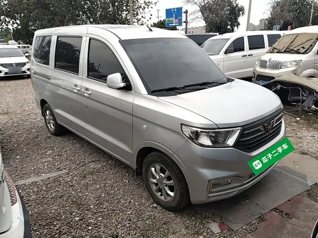 Wuling Hongguang V — миниатюра 22