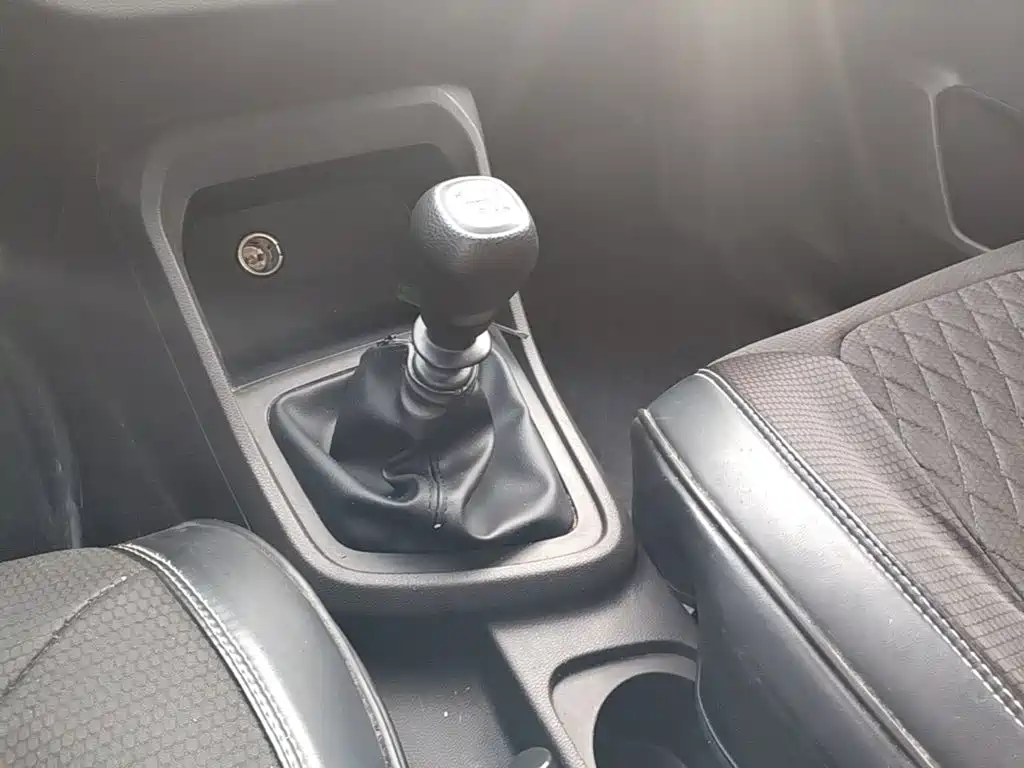 Wuling Hongguang V — миниатюра 10
