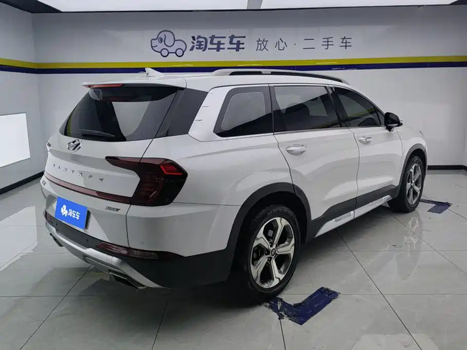 Hyundai Santa Fe — миниатюра 3