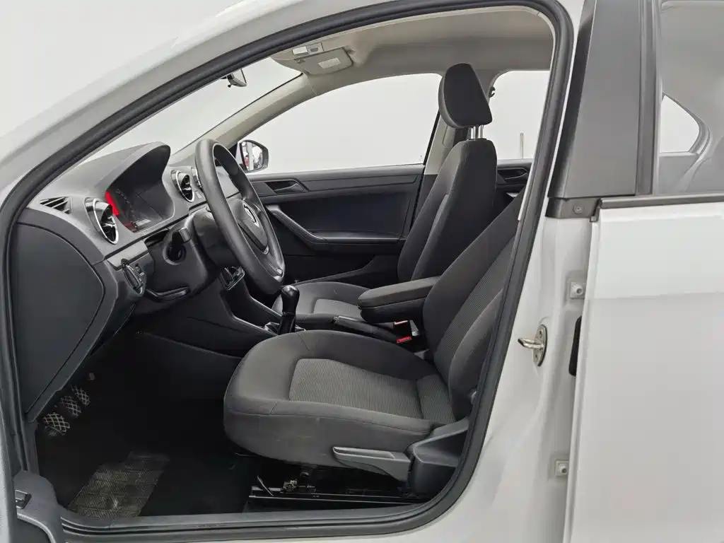 Volkswagen Jetta — миниатюра 10