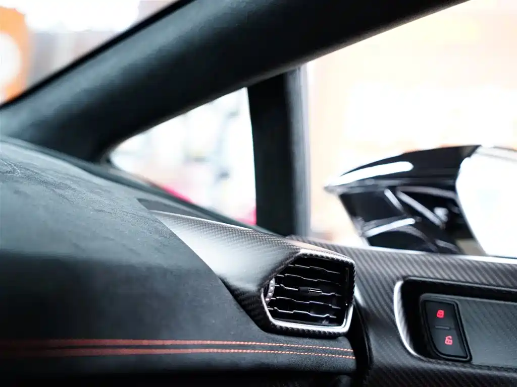 LAMBORGHINI HURACÁN