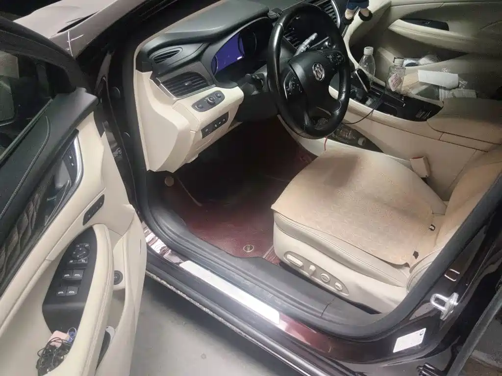 Buick LaCrosse — миниатюра 12