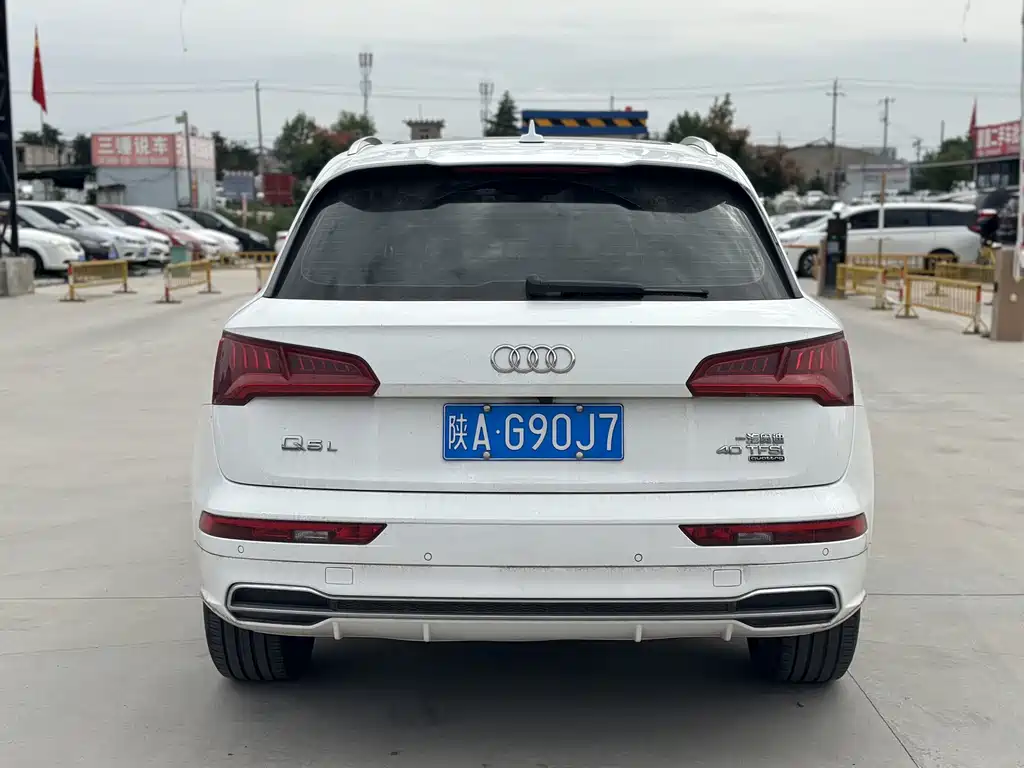 Audi Q5L — миниатюра 12